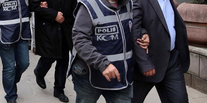 Ankara'da 20 hakim ve savcı FETÖ'den gözaltında
