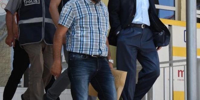 Gaziantep'te 3 hakim FETÖ'den gözaltında