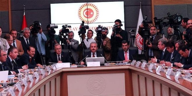 'Dağdaki çoban ile üniversitesindeki profesör eşit'