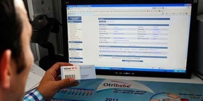 'Doktorlar reçete yazarken, yerli ilaçları tercih etmeli'