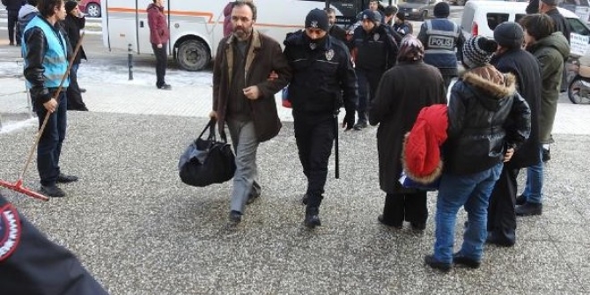 Çorum'da FETÖ'den 21 öğretmen adliyeye sevk edildi