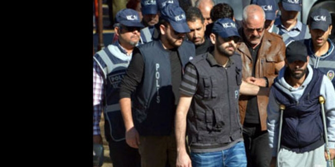 Engelli çete üyesi halk otobüsünü kurşunladı
