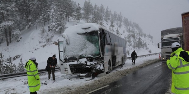 Adana-Ankara otoyolunda trafik kontrollü sağlanıyor