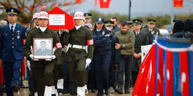 Şehitlerimizi uğurluyoruz