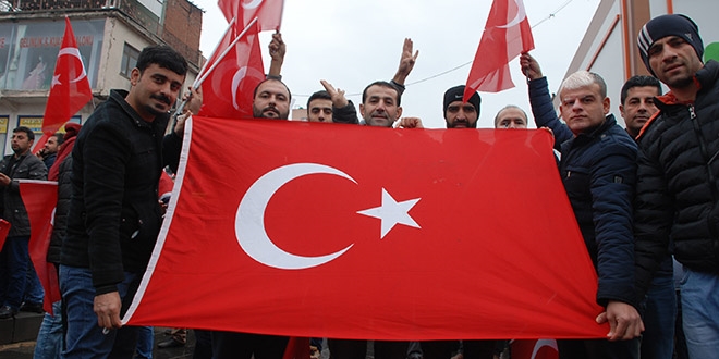 'PKK, bölge halkının evlerini başlarına yıktı'