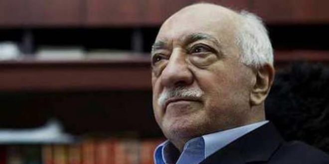 'Akademisyenler, Gülen'in karşısında tir tir titriyordu'