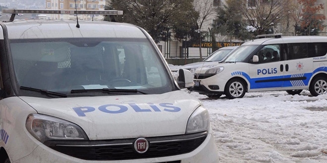 Giresun'da iki kişiyi öldürüp, evi ateşe verdiler