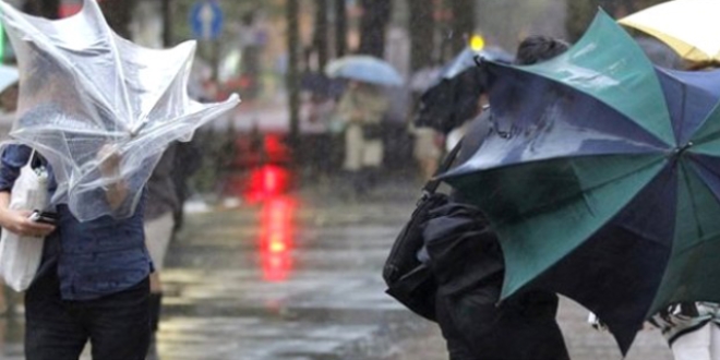 Meteoroloji'den 4 il için kuvvetli fırtına uyarısı