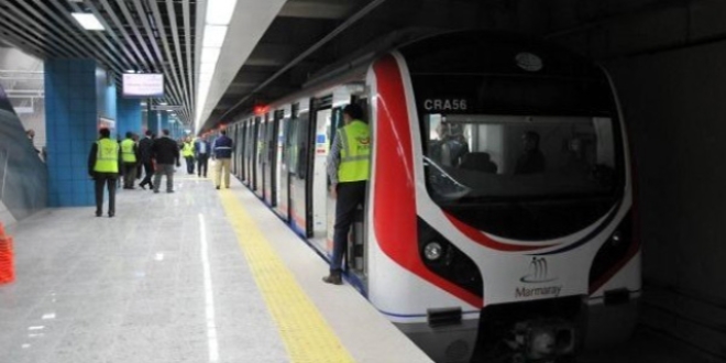 Yılbaşı gecesi metro ve marmaray sefer saatleri uzatıldı