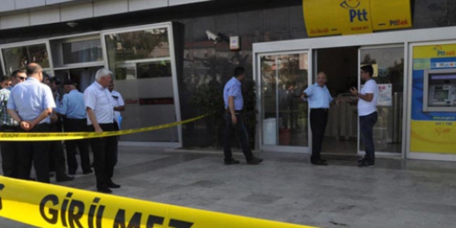 Sultangazi'de PTT şubesi soygunu