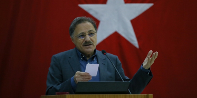 'Mevcut anayasa artık parlementer sistem değildir'