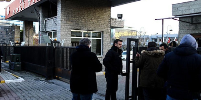 26 kişinin yakınlarının Adli Tıp'taki bekleyişi sürüyor