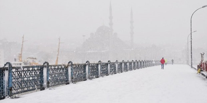 stanbul ve Ankara'ya yeniden kar geliyor