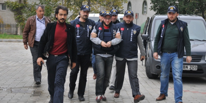Nevşehir'de FETÖ'den 3 kişi tutuklandı