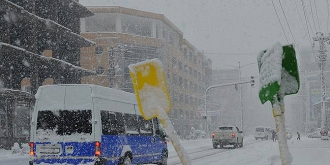 Kocaeli'de kar beklentisi kurs ve snav erteletti