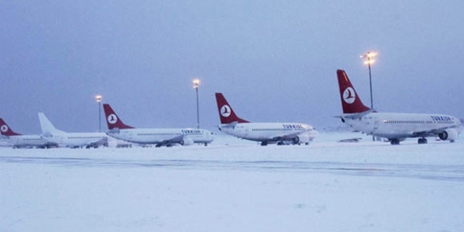 THY'nin Atatürk Havalimanı'ndaki 610 seferi iptal oldu