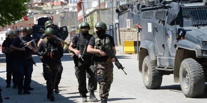 rnak'ta PKK'ya ynelik operasyonda 4 kii tutukland