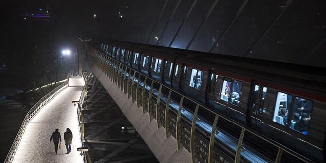 İstanbul'da kar kalınlığı bir metreyi aştı