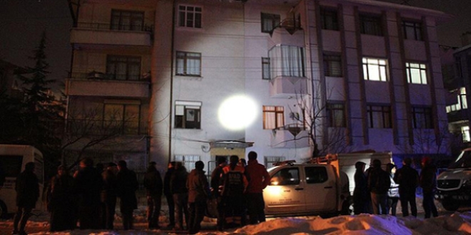 Konya'da sarsıntı oluşan apartman boşaltıldı