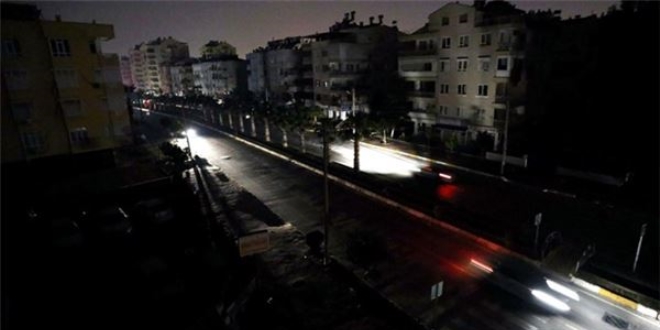 Tüketiciye elektrik kesintisinde 'zararın tazmini' uyarısı