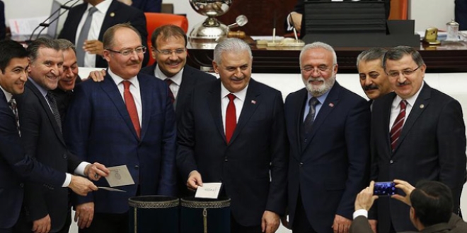 Teklifin birinci maddesi 347 oyla kabul edildi