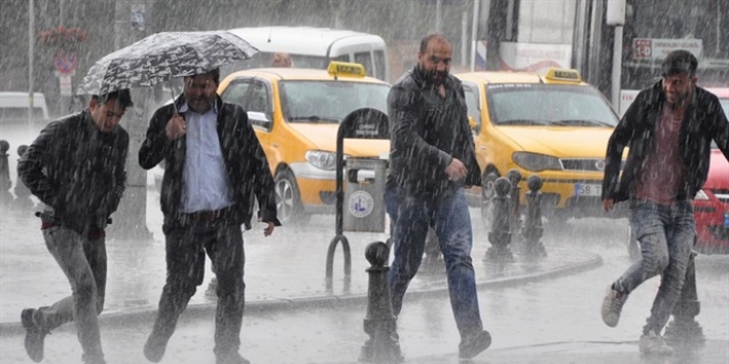 Meteoroloji'den İstanbul için sağanak yağış uyarısı