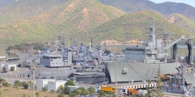 'Sıkıyönetim' kavgası kuvvet mesajlarında