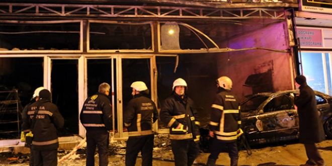 Bursa'da yangın: 10'u çocuk 17 kişi hastaneye kaldırıldı