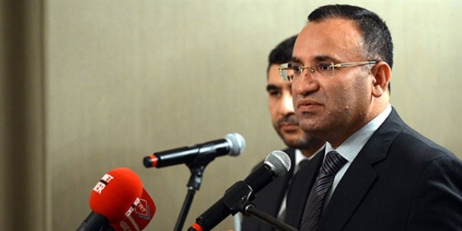 'Sistemde başbakan yok, cumhurbaşkanı yardımcıları var'