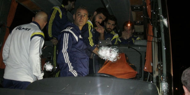 Fenerbahçe'ye saldırıya FETÖ'cü tim karartması