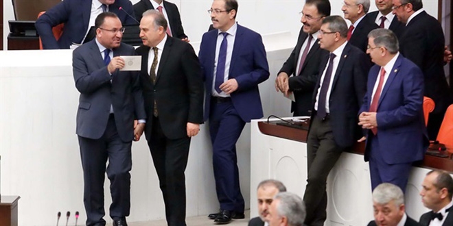 Meclis'te dikkat çeken görüntü