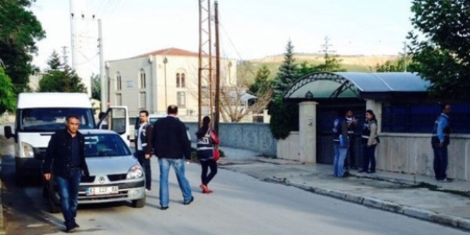 33 kişinin yakalanması için 8 ilde operasyon başlatıldı