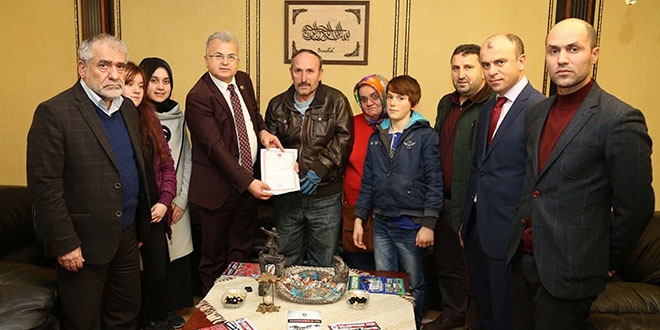 İş kazasında yaralanan belediye işçisine ev verildi