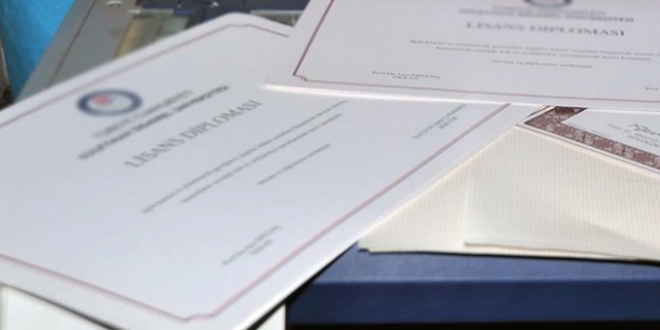 FETÖ üyelerine sahte diploma hazırlatmış