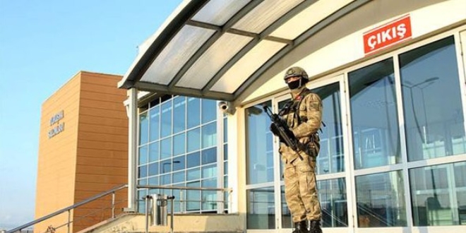 El Bab'daki askerlere tebligat yapılamadı
