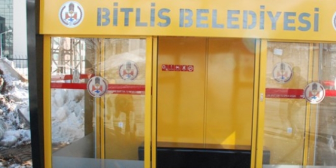 Bitlis'te 'klimalı otobüs durağı' dönemi