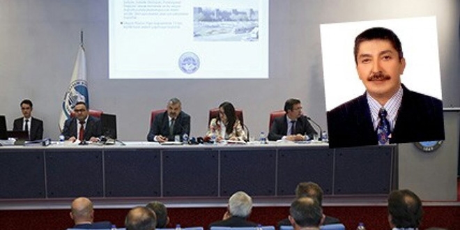 Bahçeli'yi eleştiren belediye meclis üyesi ihraç edildi