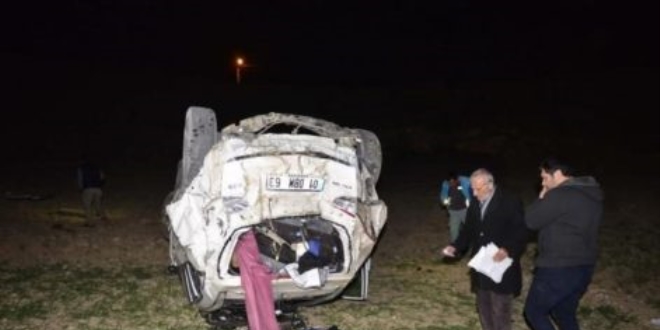Adana'da otomobil uçuruma devrildi: 1 ölü, 1 yaralı