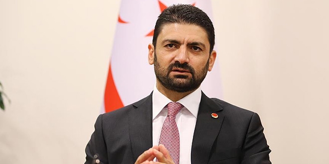 'Vatandaş, Türk lirasına güvenmeye devam etsin'
