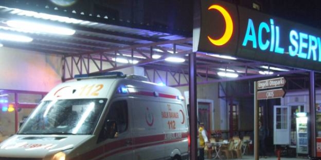 Yozgat'ta servis otobs ile otomobil arpt: 4 yaral