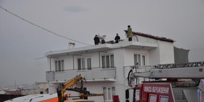 13 yaşındaki kız çocuğu çatıda intihara kalkıştı