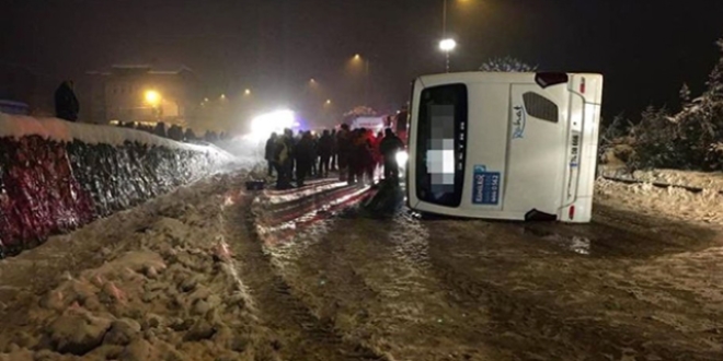 Bartın'da yolcu otobüsü devrildi: 3 ölü, 4 yaralı