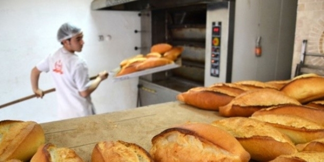 Günde 4 milyon 900 bin adet ekmek israf ediliyor