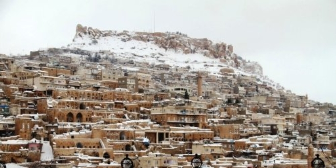'Beyaz örtü' Mardin'e ayrı bir güzellik kattı
