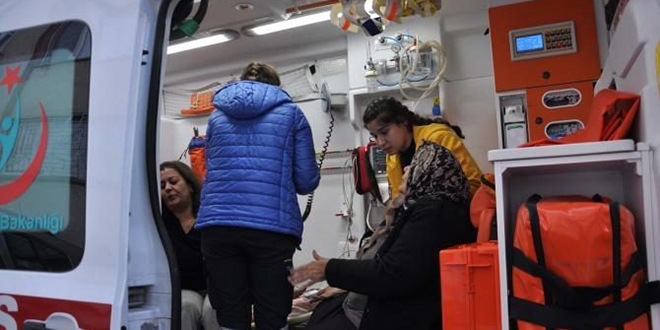 Ocakta unutulan yağ yangın çıkardı: 2 yaralı