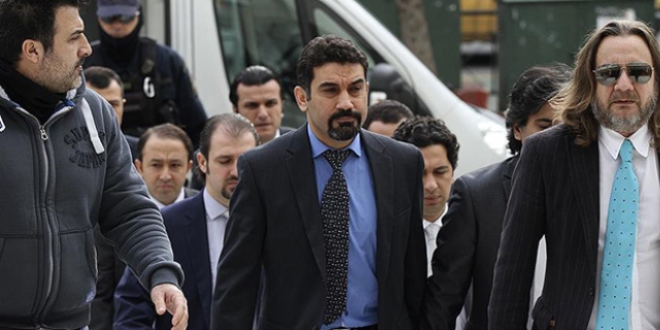Yunanistan'a kaçan darbeci askerler mahkemeye çıkarıldı