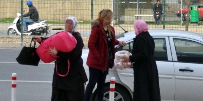 FETÖ'den aranan kadın, hastane'de gözaltına alındı
