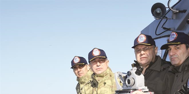 Yunanistan'a karşı Ege'de şah çektik