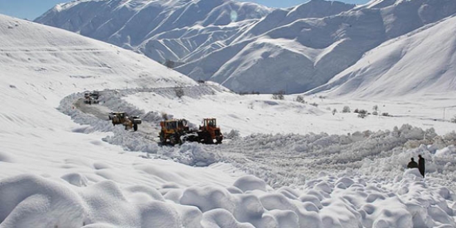 Hakkari-Şırnak karayolu ulaşıma kapandı
