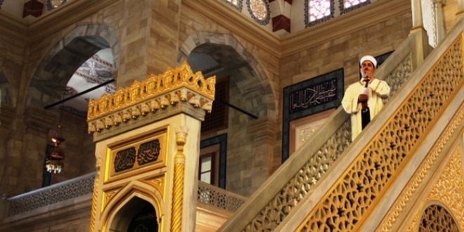 Cuma hutbesinde 'ailenin önemi' vurgusu var